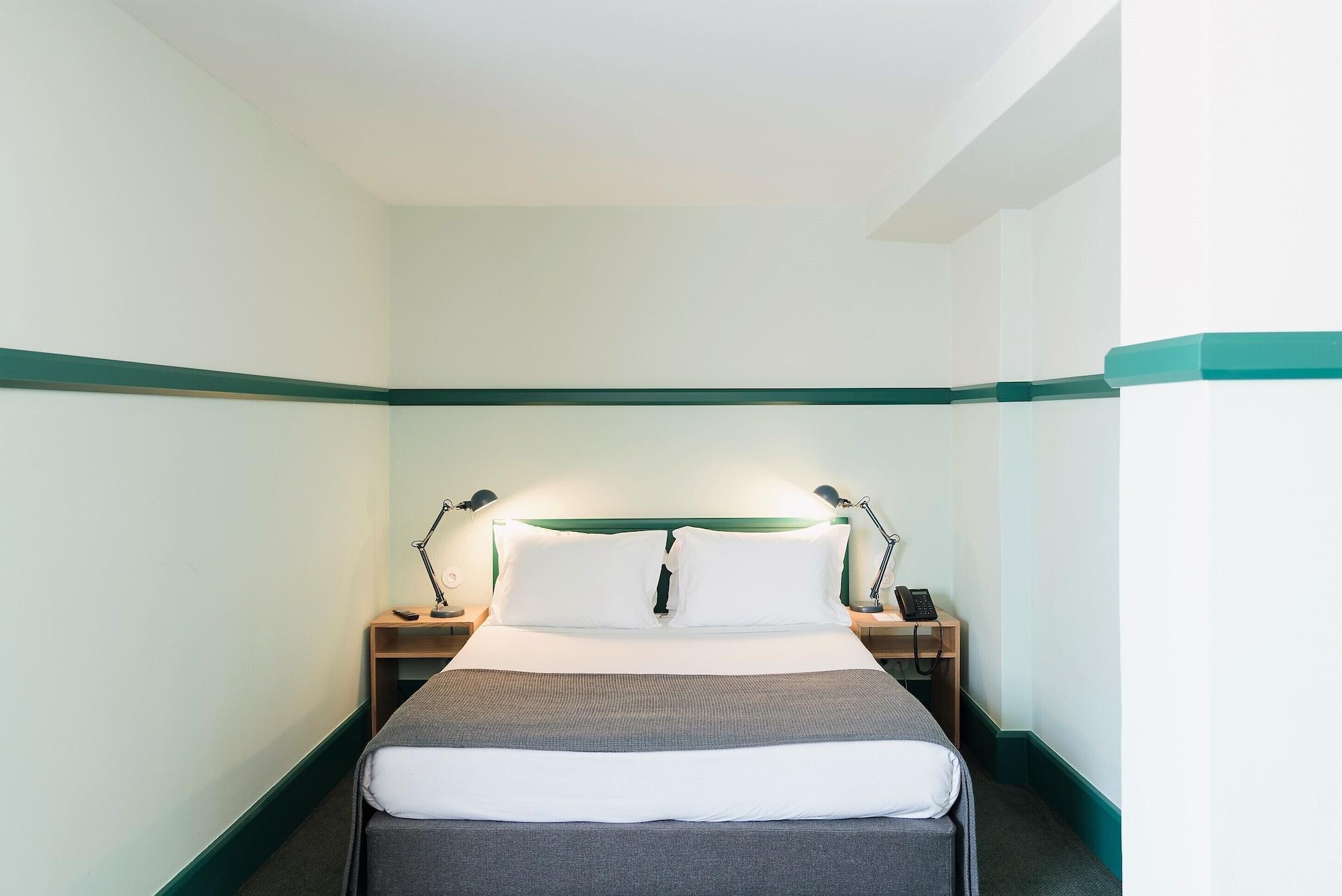Holiday Inn Express & Suites Lisbon - Principe Real By Ihg Екстериор снимка