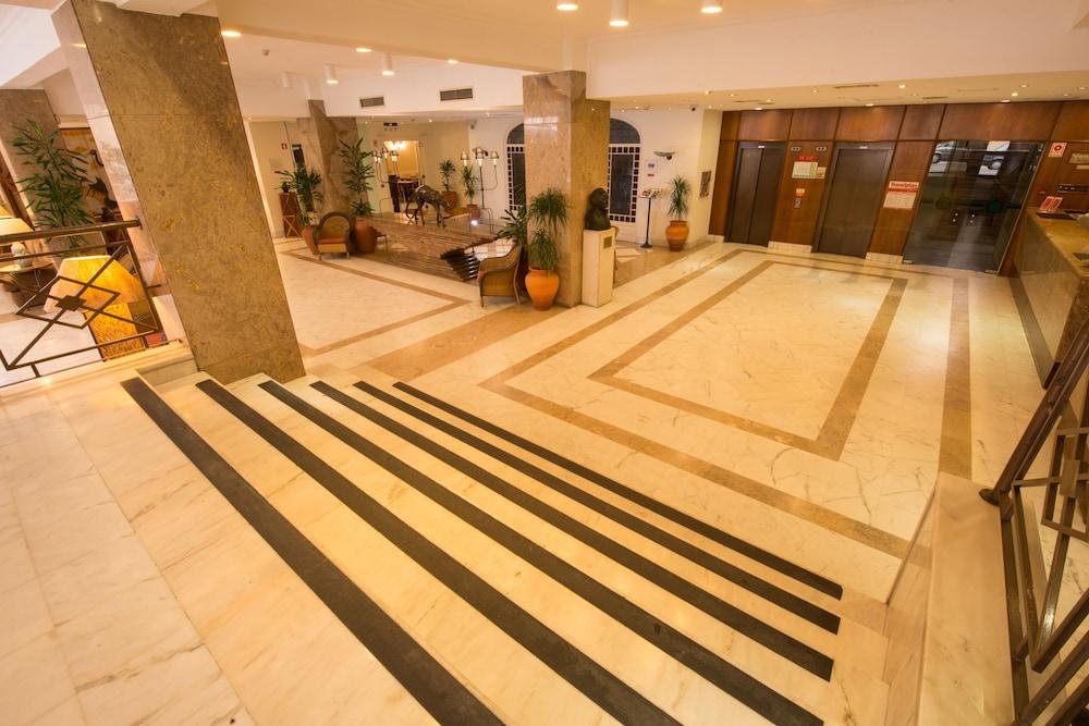 Holiday Inn Express & Suites Lisbon - Principe Real By Ihg Екстериор снимка