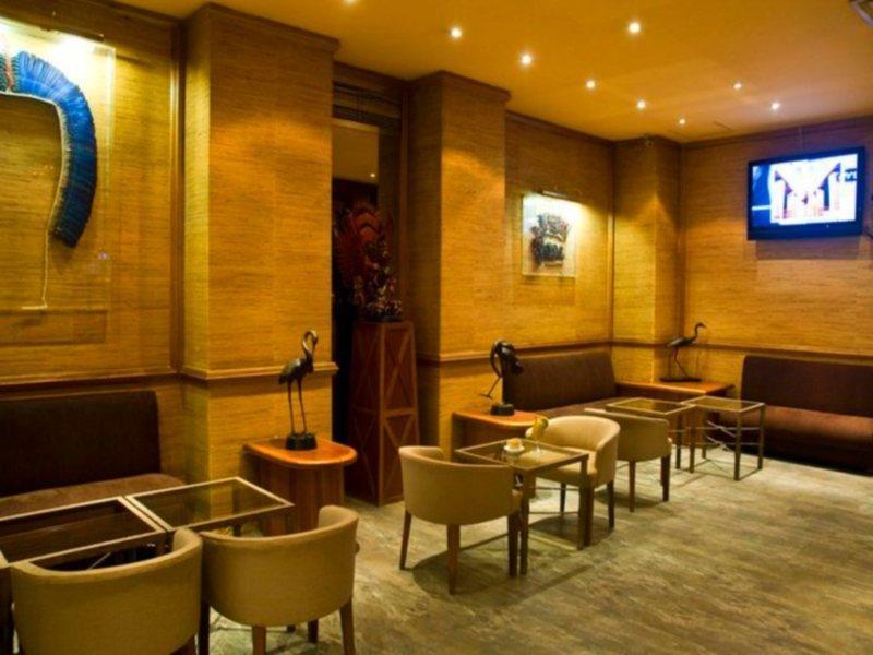 Holiday Inn Express & Suites Lisbon - Principe Real By Ihg Интериор снимка