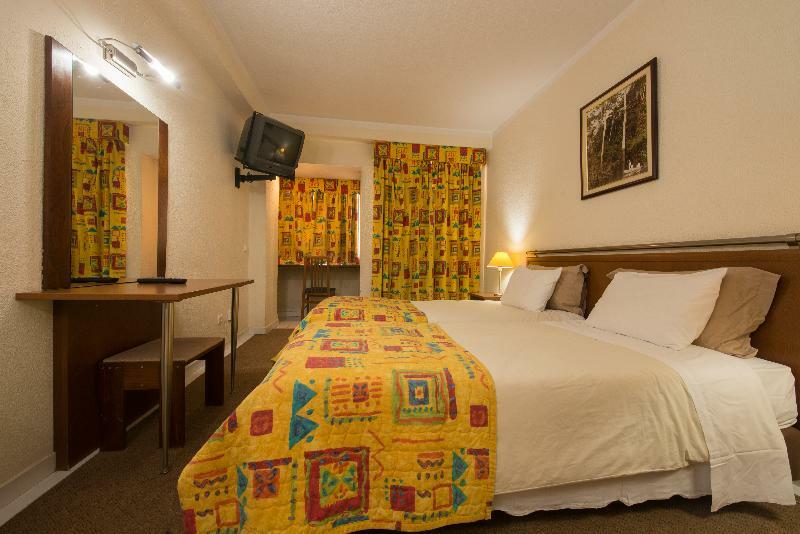 Holiday Inn Express & Suites Lisbon - Principe Real By Ihg Екстериор снимка